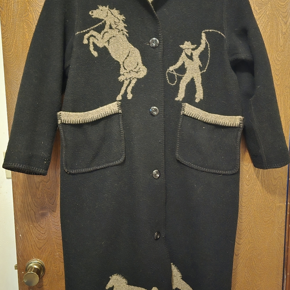 Wooded River Western full length, duster.  Reversible 4 buttons, pockets.